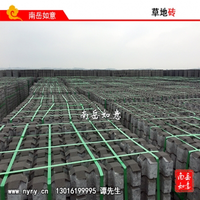 湖南长沙公园透水砖、湖南长沙风景走廊透水砖、湖南长沙河堤坝护坡和体育馆透水砖、海绵城市透水彩砖